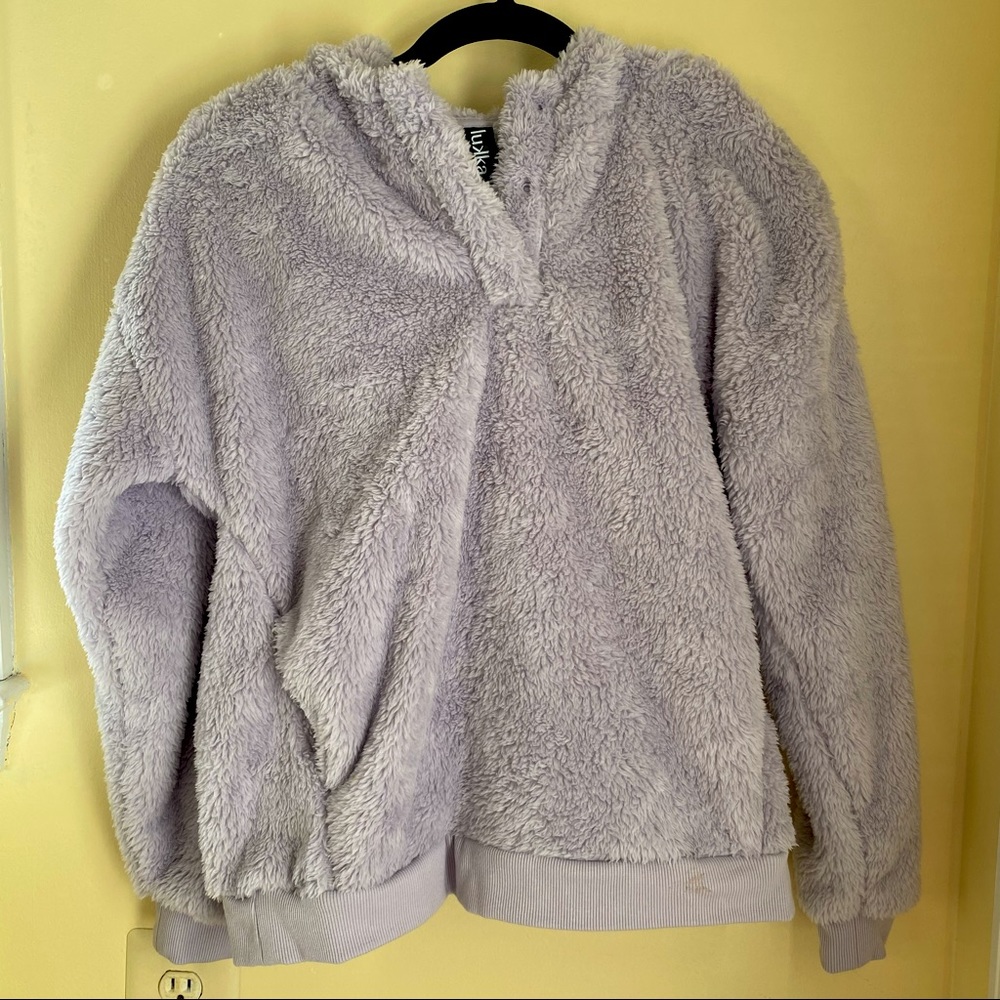 Lukka Lux fleece sweater